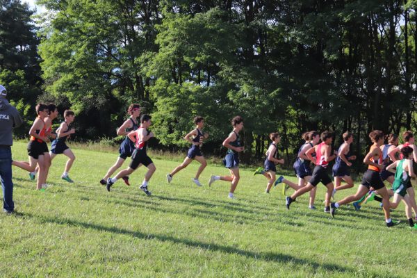 Navigation to Story: Dakota High School Men’s Cross Country Team are MAC RED Champions Once Again