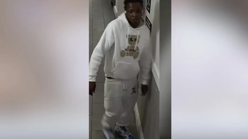 Police seek a Bronx man accused of assaulting a woman and stealing her cellphone in Mount Eden